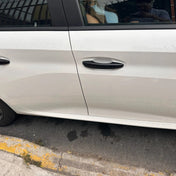 Cover Maniglie Peugeot 208 (2020-2023) – foto della recensione di Giorgio