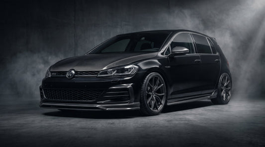Volkswagen Golf 7 GTI con body kit in fibra di carbonio tuning