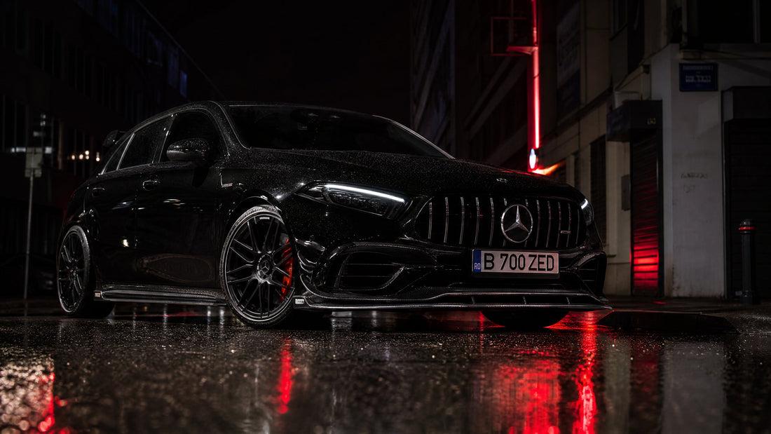 Mercedes-Benz A45 AMG W177 tuning carbonio appendici aerodinamiche notte