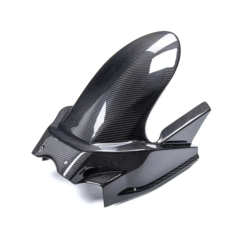 Parafango anteriore in carbonio per moto, ricambio tuning disponibile su Da300Cavalli.