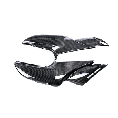 Carene in carbonio lucido per moto, accessorio tuning Da300Cavalli, fondo bianco