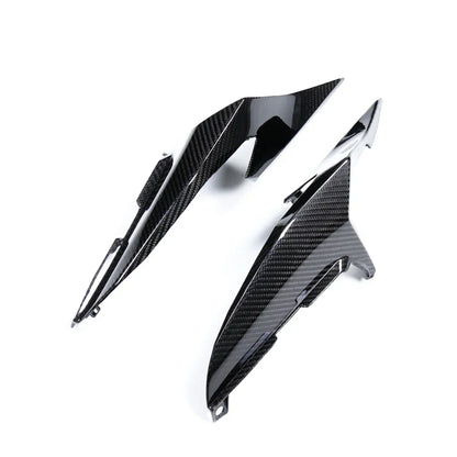 Carene in carbonio moto tuning su fondo bianco, accessori Da300Cavalli