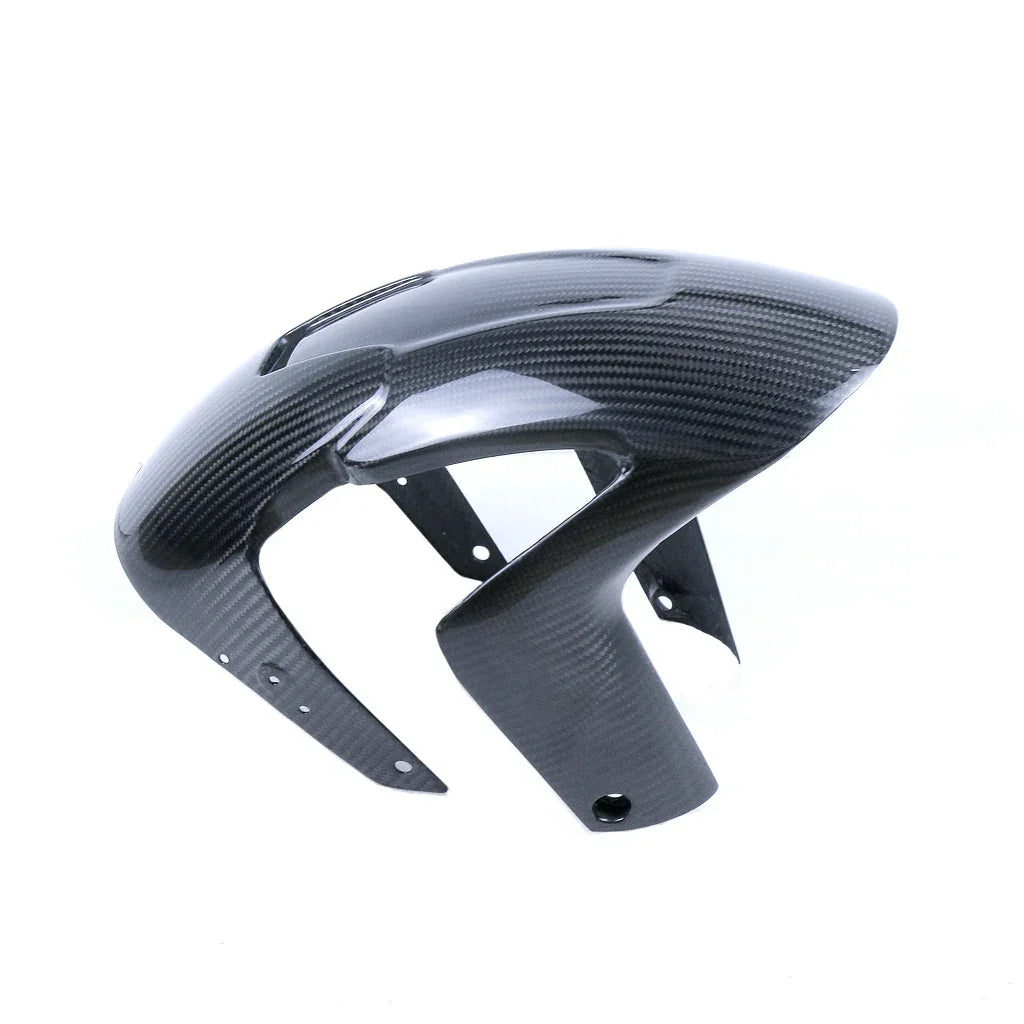 Parafango anteriore moto in carbonio, accessorio tuning Da300Cavalli, fondo bianco