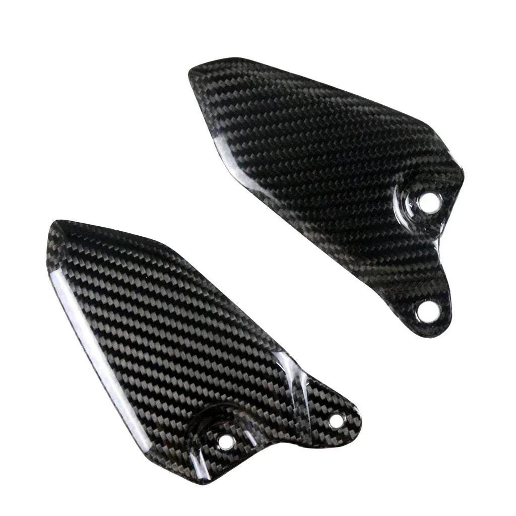Coppia di carene in carbonio per moto, accessorio tuning Da300Cavalli, finitura lucida.