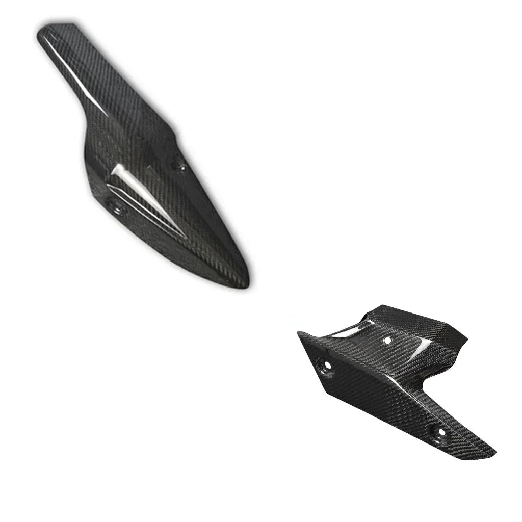 Coppia di carene in carbonio per moto, accessori tuning Da300Cavalli, fondo bianco