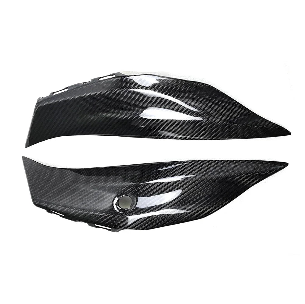 Coppia carene moto in carbonio nero lucido per tuning Da300Cavalli