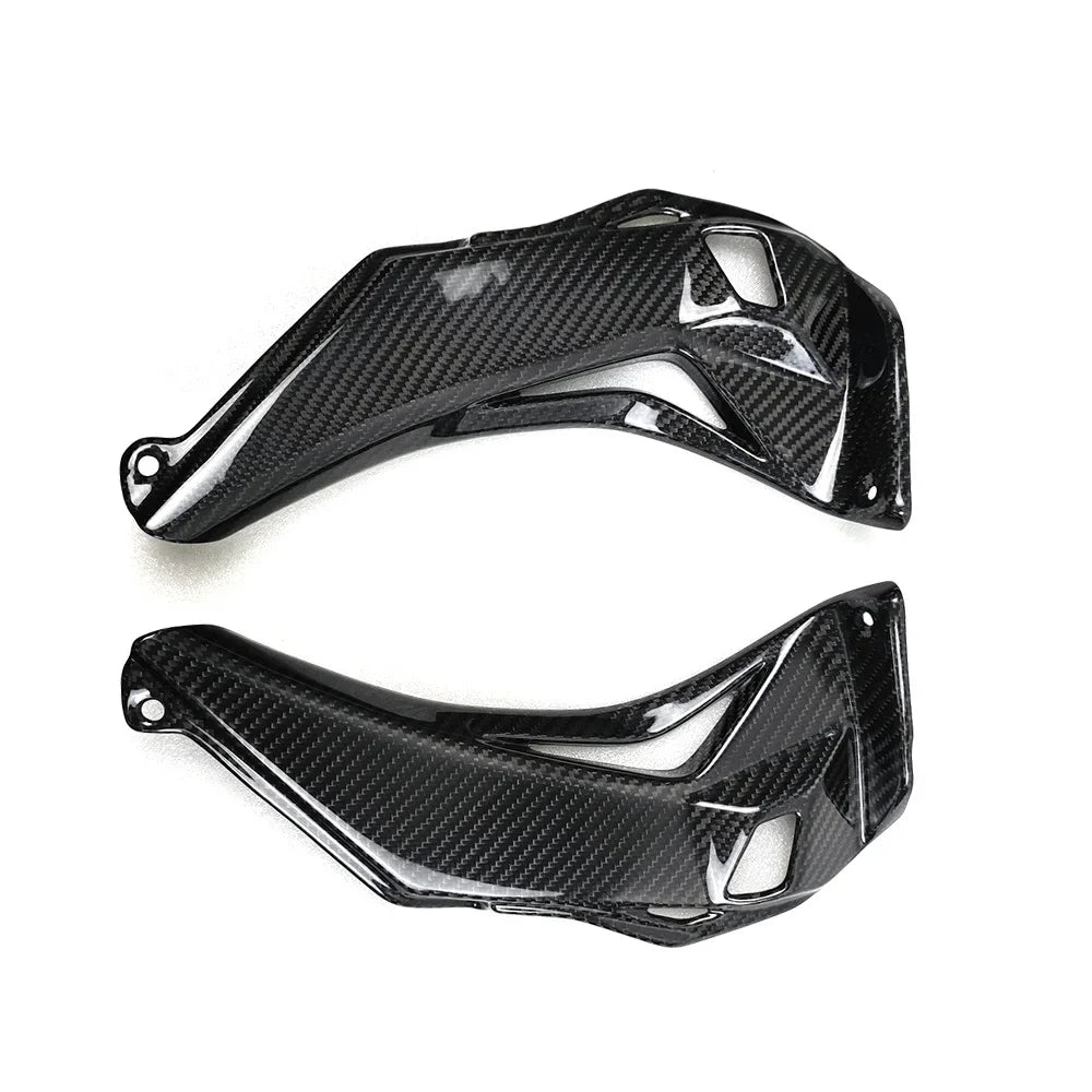 Cover laterali in carbonio per moto, accessori tuning Da300Cavalli, finitura lucida.