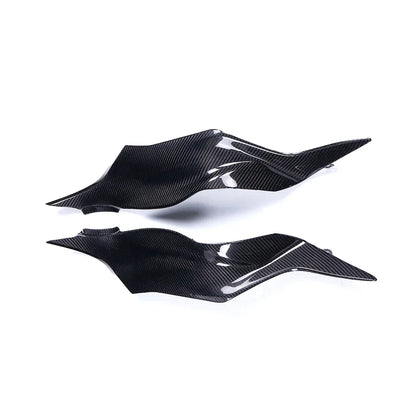 Coppia di carene moto in fibra di carbonio lucida, accessori tuning Da300Cavalli.