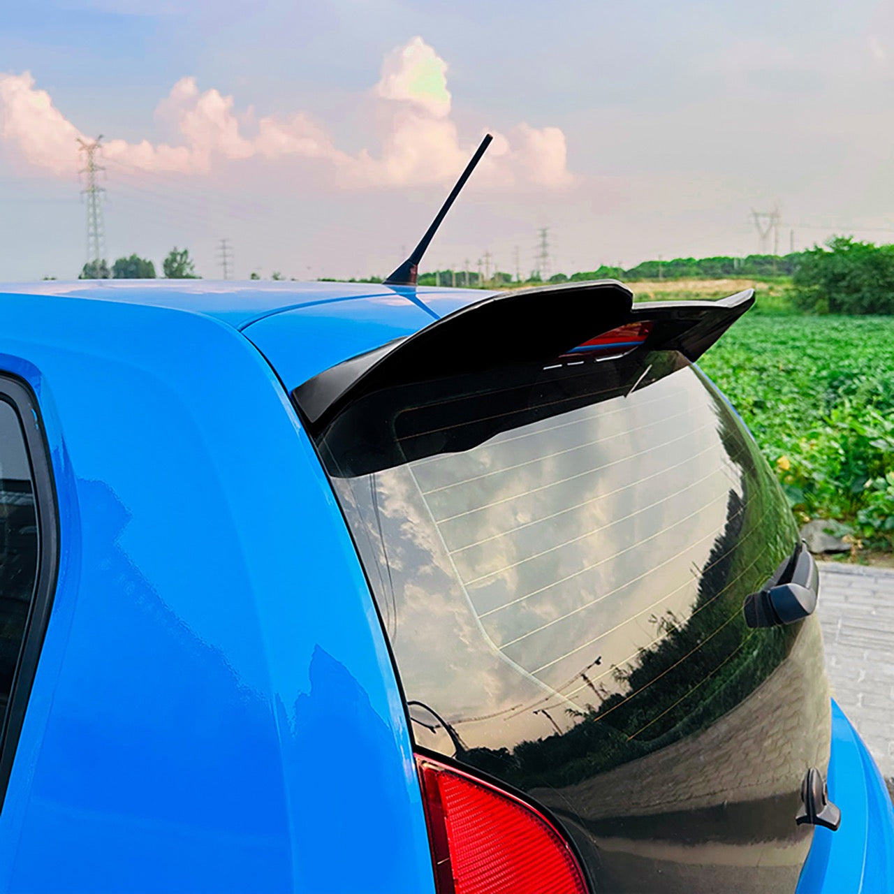 Copertura spoiler da tetto per VW UP! – Simoni Racing – foto 3