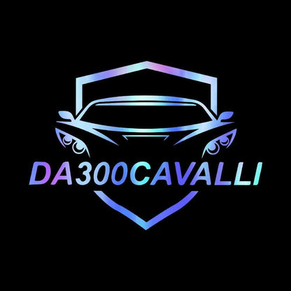 Logo olografico Da300Cavalli con auto stilizzata su sfondo nero, tuning auto