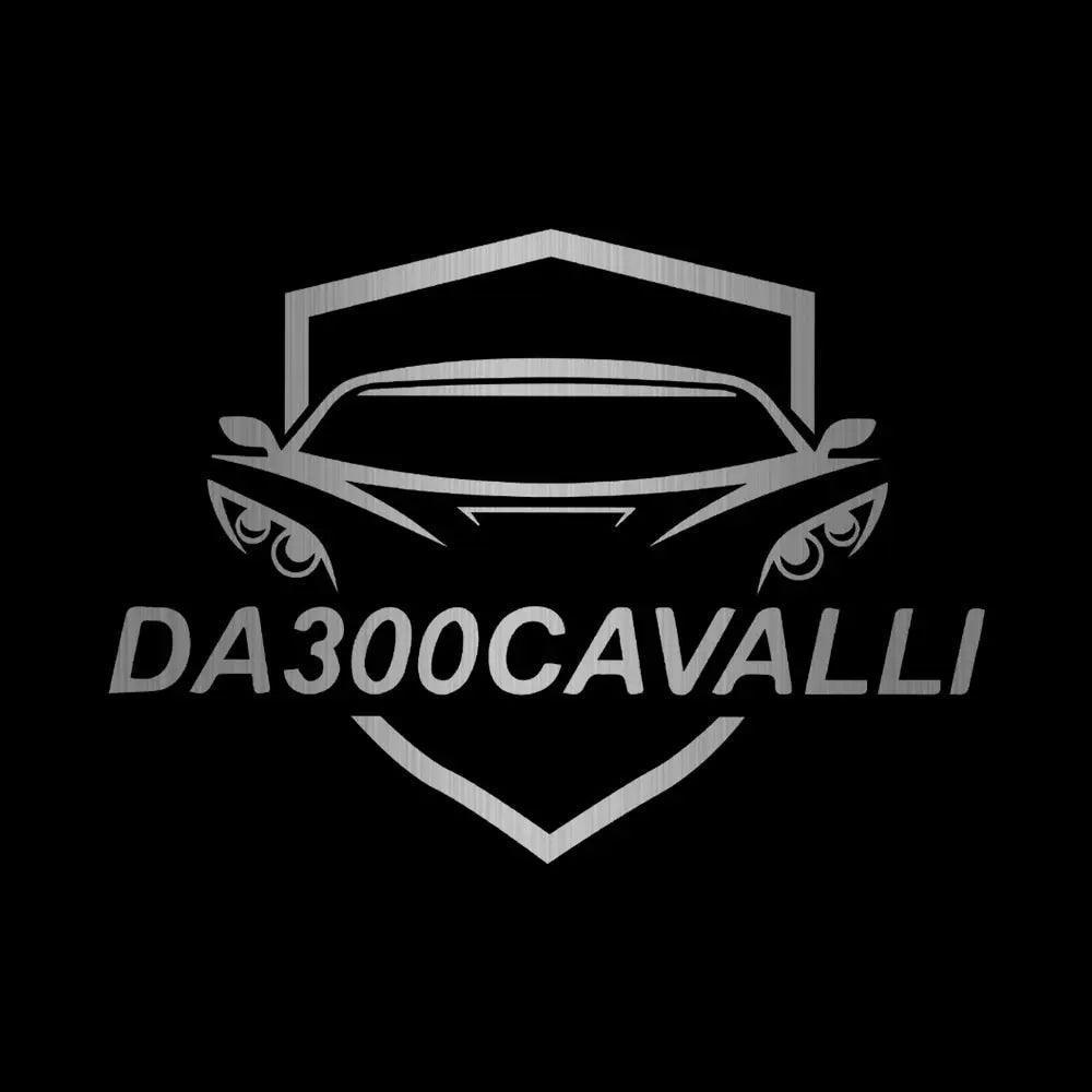 Logo metallizzato Da300Cavalli con sagoma auto sportiva, sfondo nero, ricambi tuning.