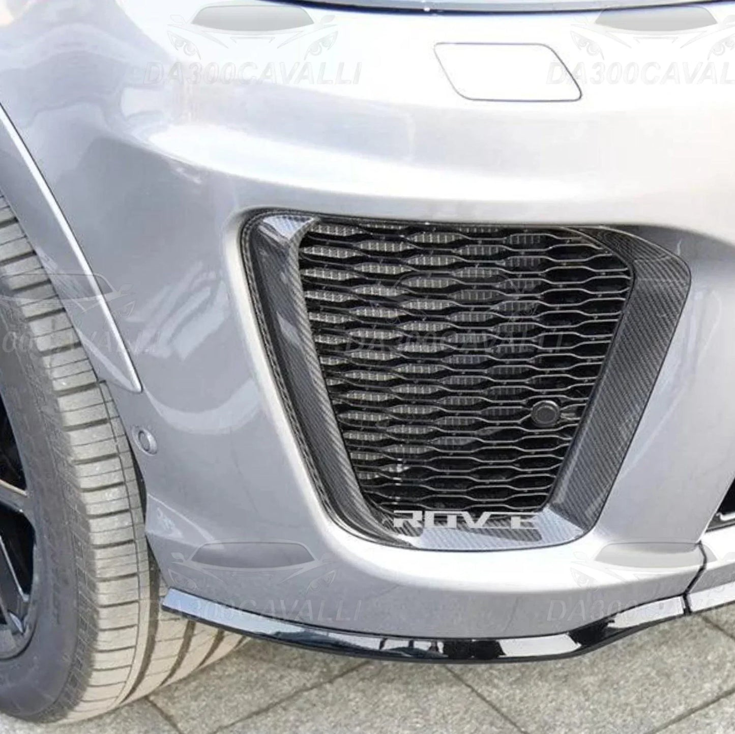 contorno-griglie-fendinebbia-range-rover-sport-svr-2018-2022-fibra-di-carbonio-da300cavalli-2 - Da300Cavalli