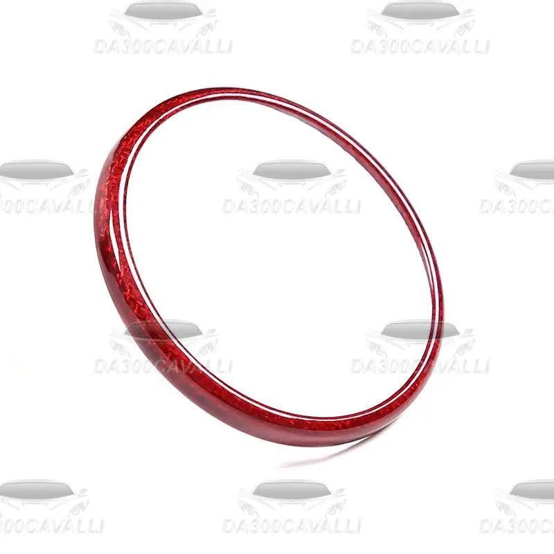 Cornice logo posteriore Alfa Romeo Giulia in fibra di carbonio rossa, tuning Da300Cavalli