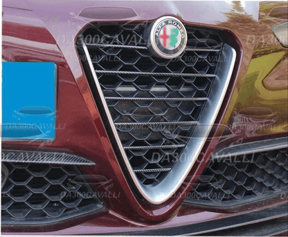 Copertura griglia anteriore Alfa Romeo Giulia e Stelvio, dettaglio frontale tuning auto Da300Cavalli.
