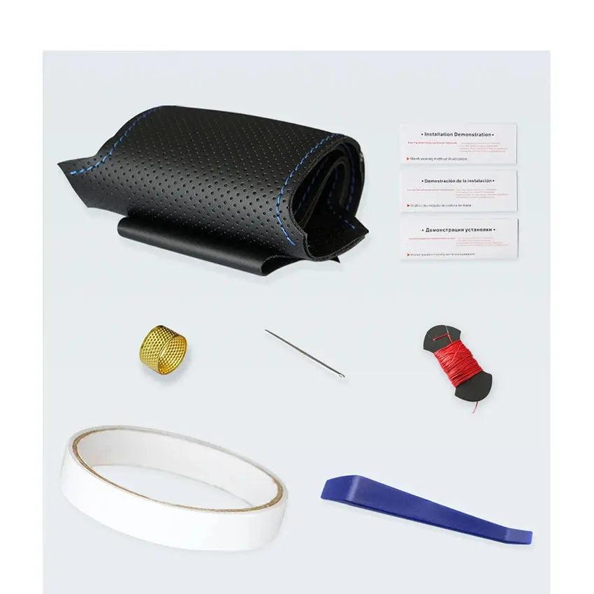 Coprivolante Pretagliato In Pelle Suzuki Swift (2012-2017) - Da300Cavalli