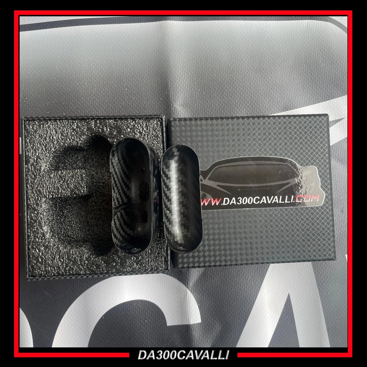 cover-airpods-in-fibra-di-carbonio-da300cavalli-4 - Da300Cavalli