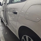 Cover Maniglie Peugeot 208 (2020-2023) – foto della recensione di Edoardo