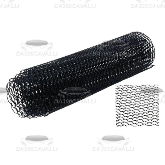 Griglia anteriore in alluminio nera per auto tuning, rotolo e dettaglio rete, Da300Cavalli