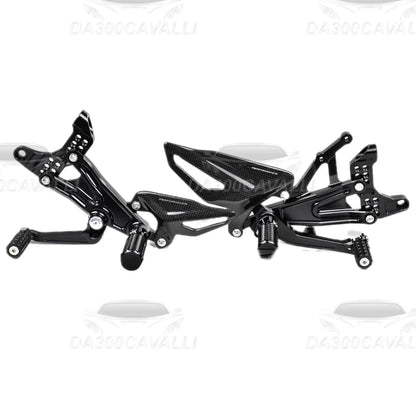 kit-pedane-regolabili-cnc-ducati-panigale-v4-v4s-v4r-sp-2018-2024-paratacchi-fibra-di-carbonio-da300cavalli-3 - Da300Cavalli