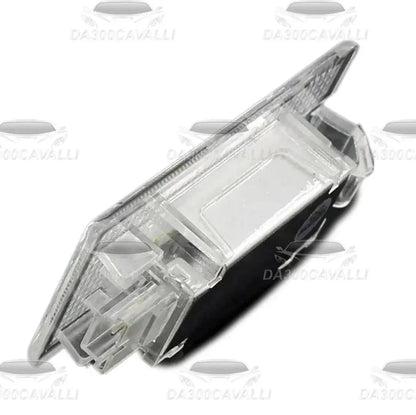 luci-led-sottoporta-cassetto-porta-oggetti-e-portabagagli-bmw-da300cavalli-2 - Da300Cavalli