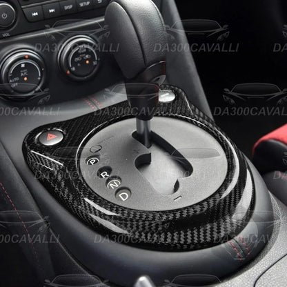 modanatura-cambio-nissan-370z-2009-2019-fibra-di-carbonio-da300cavalli-2 - Da300Cavalli