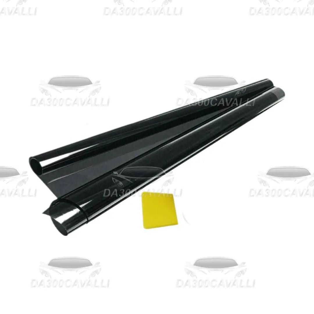 Pellicola oscuramento vetri auto Da300Cavalli con spatola gialla per tuning e personalizzazione.