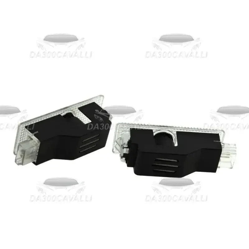 proiettore-led-sottoporta-bmw-serie-1-3-5-6-7-f10-e92-g30-e87-e61-e70-e71-e90-e91-f30-f20-da300cavalli-3 - Da300Cavalli