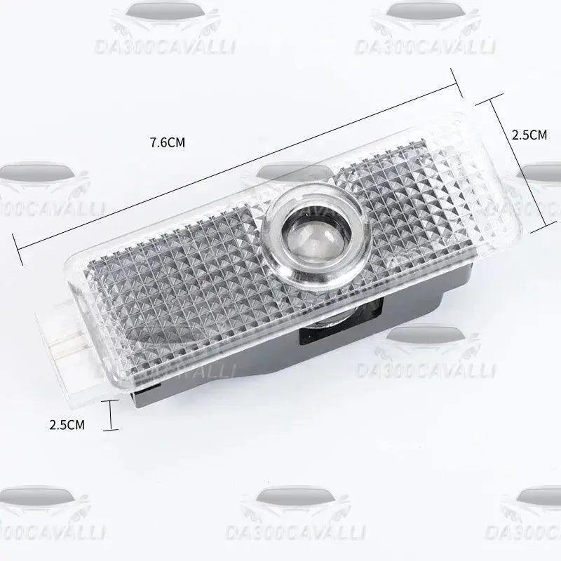 proiettore-logo-sottoporta-bmw-serie-1-3-5-6-e81-e71-e90-e93-f30-f10-e92-e60-e84-da300cavalli-3 - Da300Cavalli