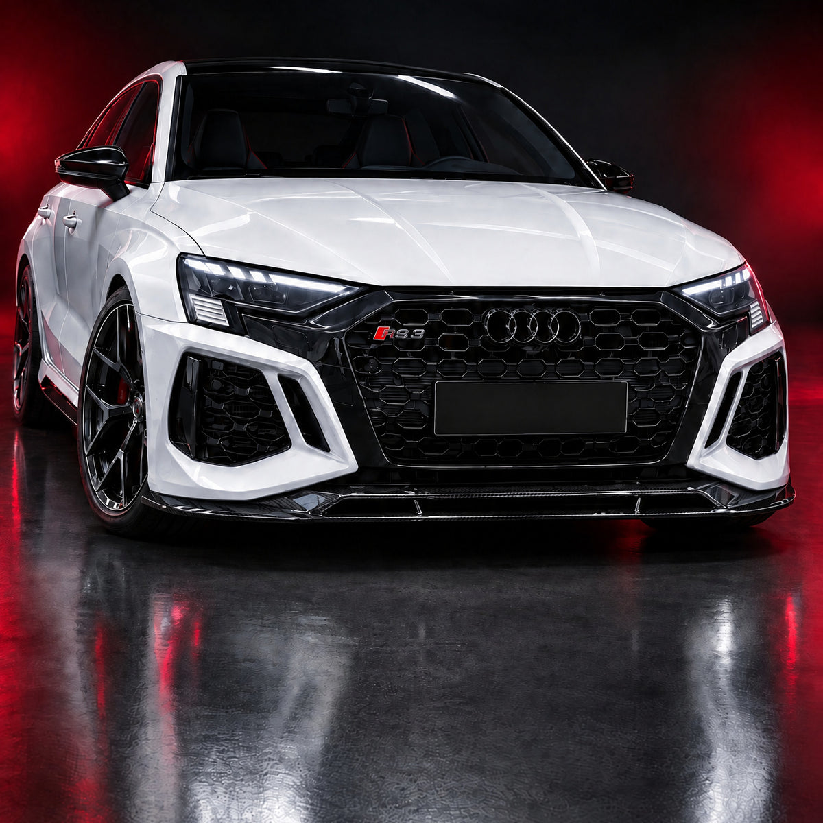Splitter in carbonio montato su Audi RS3 8Y bianca