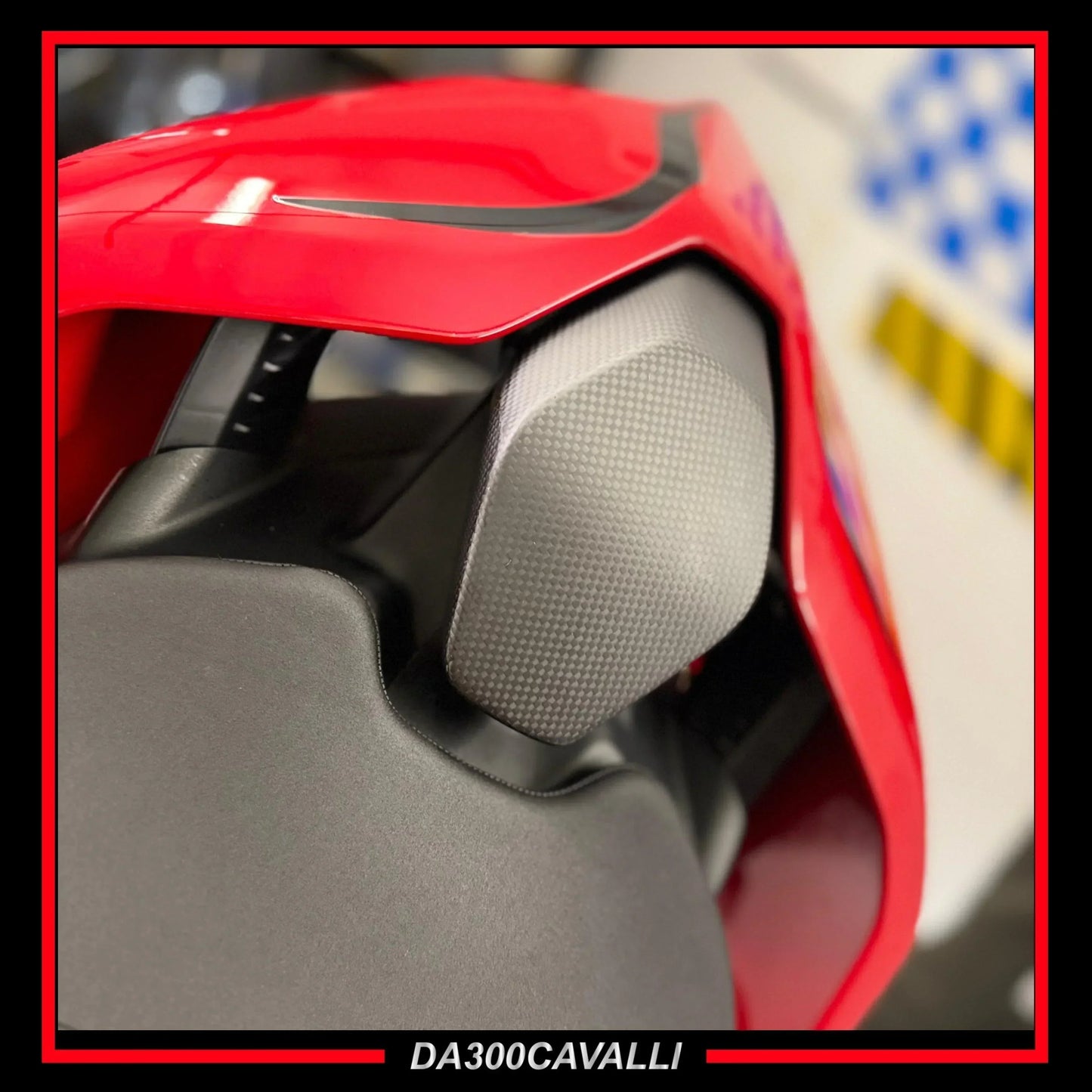 tampone-sella-ducati-panigale-v2-v4-v4s-v4r-streetifnight-v4s-v2-da300cavalli-2 - Da300Cavalli
