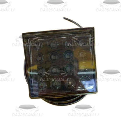 Terzo stop LED quadrato per auto tuning, ricambio Da300Cavalli, vista frontale