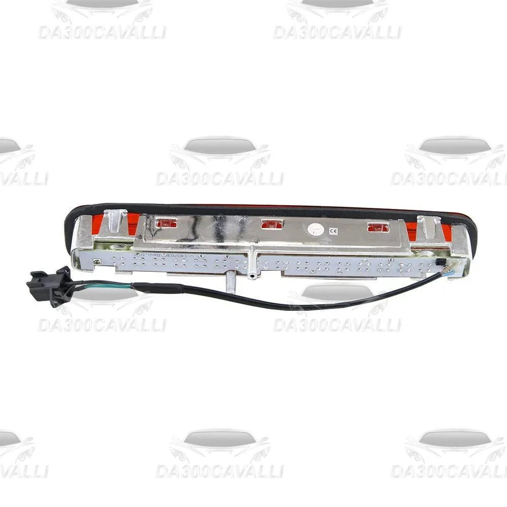 terzo-stop-led-ford-mustang-2005-2009-da300cavalli-3 - Da300Cavalli