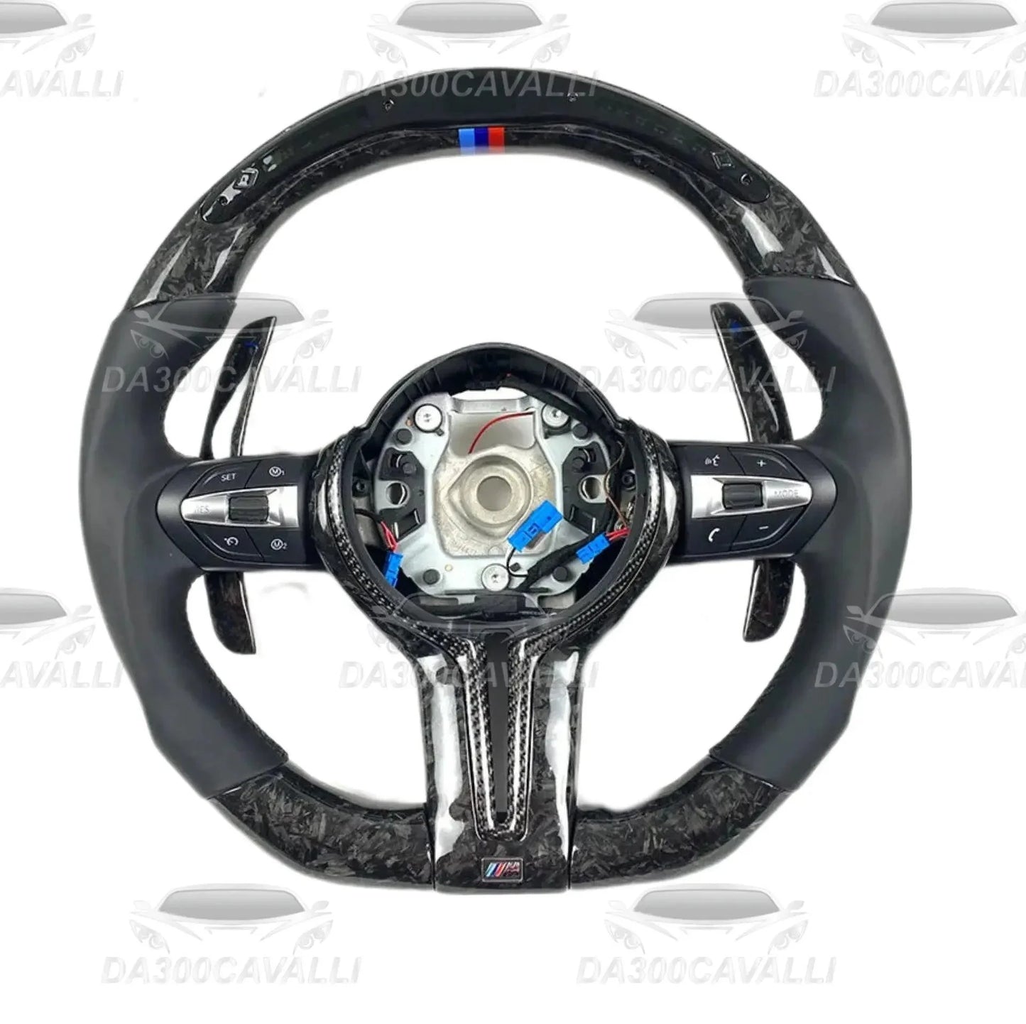 volante-fibra-di-carbonio-bmw-f30-f10-f32-f15-f16-f82-f80-da300cavalli-4 - Da300Cavalli