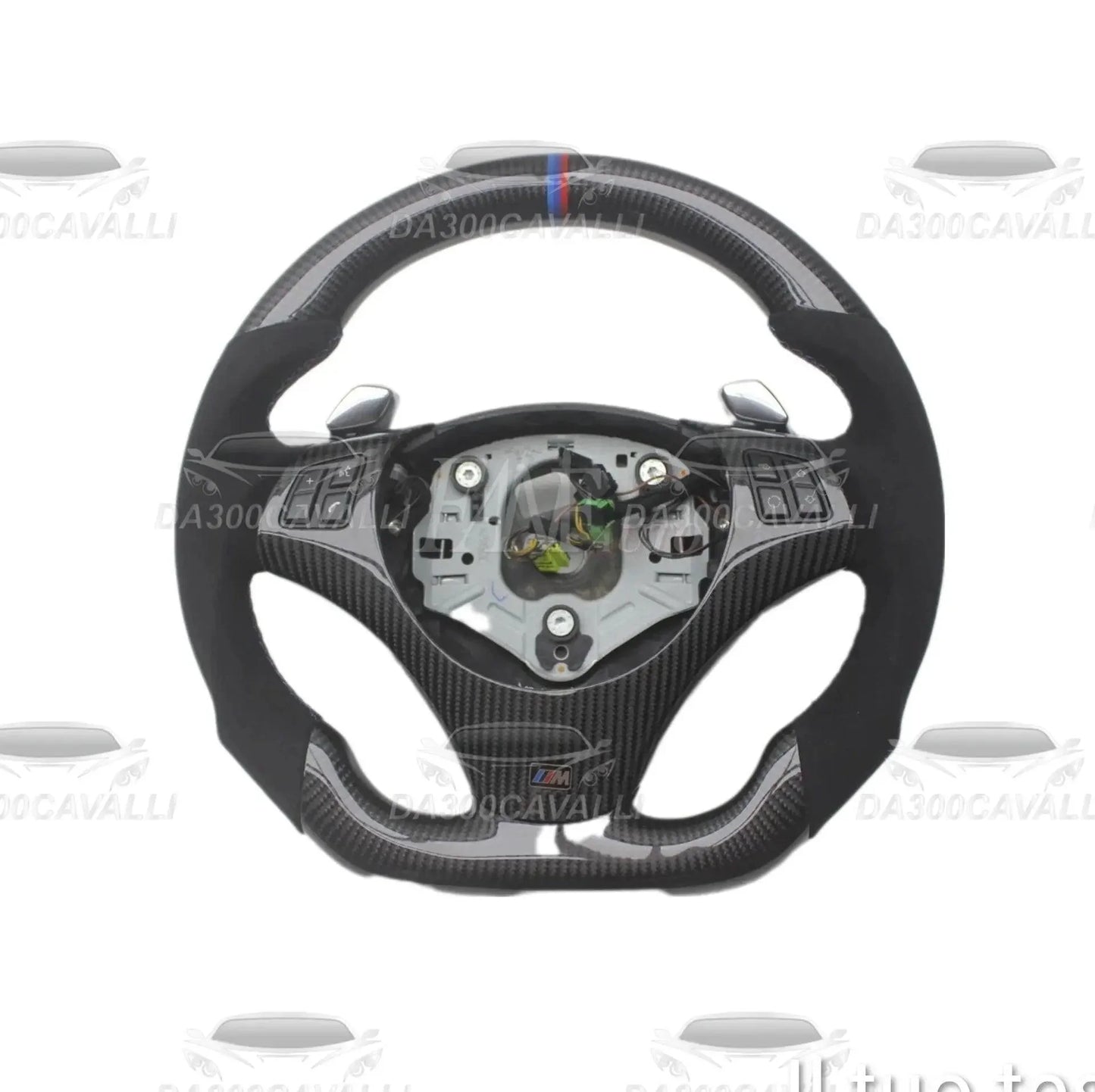 volante-fibra-di-carbonio-bmw-serie-3-e90-e91-e92-e93-2004-2013-da300cavalli-1 - Da300Cavalli